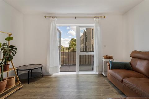 2 bedroom apartment for sale, Marleigh Avenue, Cambridge CB5