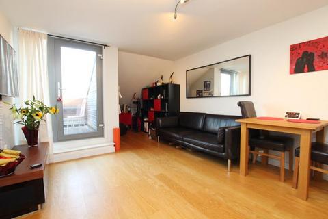 2 bedroom apartment to rent, Jacob Street, Bristol BS2