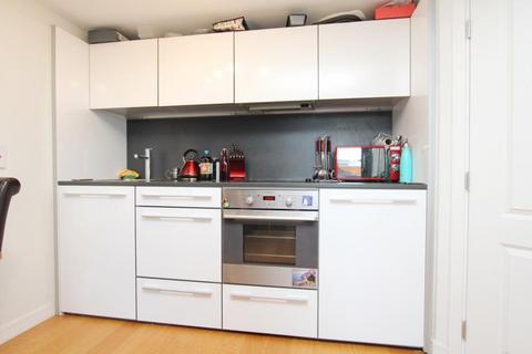 2 bedroom apartment to rent, Jacob Street, Bristol BS2