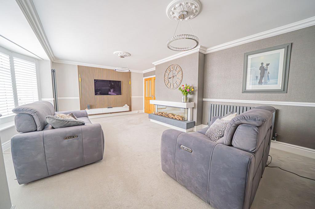 House in Solihull, Sharmans Cross - View 2