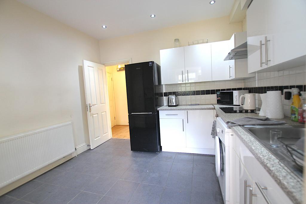 Apartment in London, Harringay - View 4