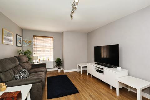 2 bedroom flat for sale, Wrenbury Drive, Northwich