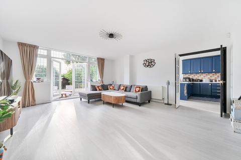5 bedroom detached house for sale, Watling Knoll, Radlett, WD7