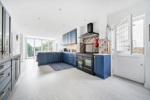 5 bedroom detached house for sale, Watling Knoll, Radlett, WD7