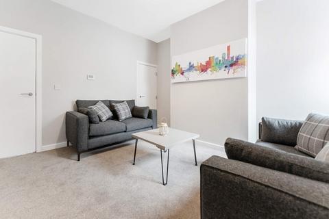 2 bedroom house to rent, Brailsford Road Fallowfield, Manchester M14