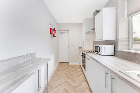 2 bedroom house to rent, Brailsford Road Fallowfield, Manchester M14