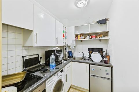 2 bedroom ground floor flat for sale, West Cotton Close, Northampton
