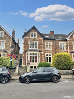 2 bedroom flat to rent, Hurle Crescent, Bristol, BS8