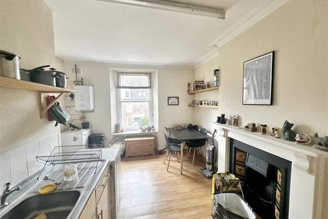 2 bedroom flat to rent, Hurle Crescent, Bristol, BS8