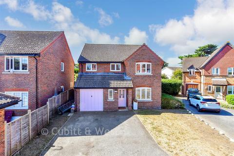 4 bedroom detached house for sale, The Oaks, Bognor Regis PO21