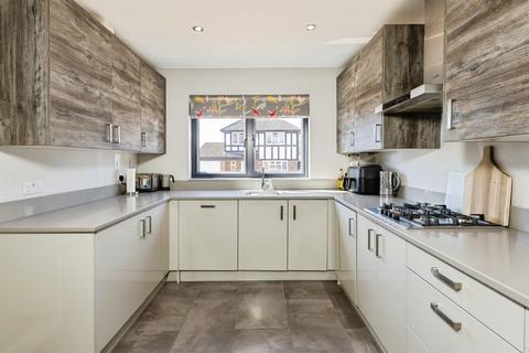 4 bedroom detached house for sale, Melksham Close, Lower Earley, Reading