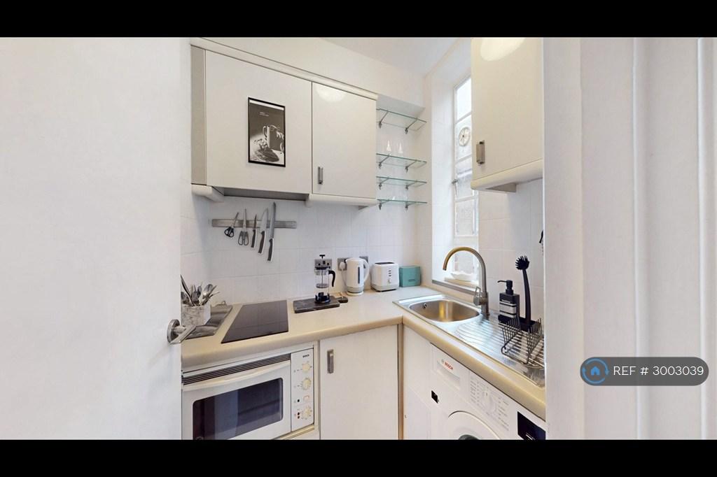 Apartment in London - View 4