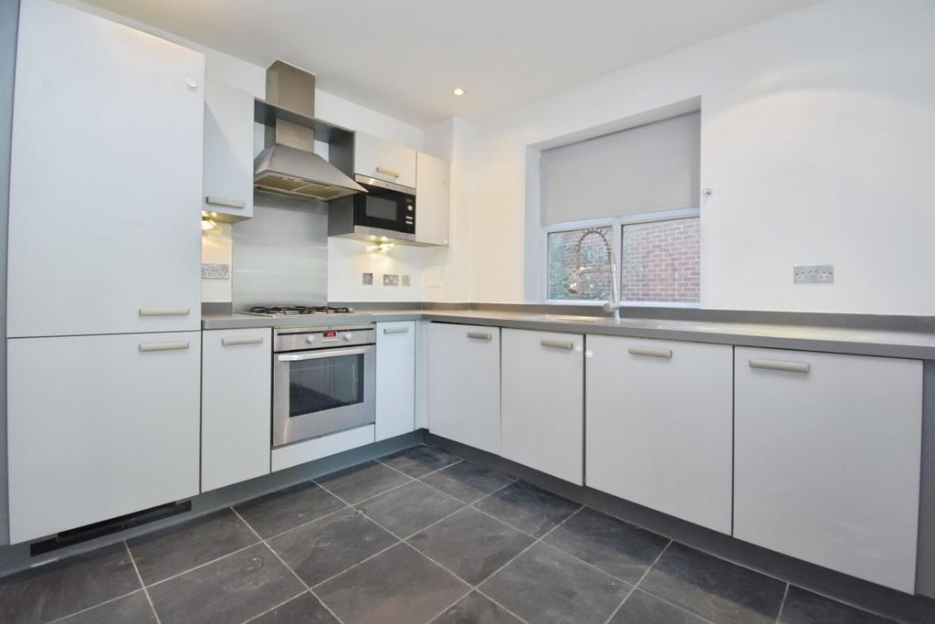 Apartment in Bromley - View 2
