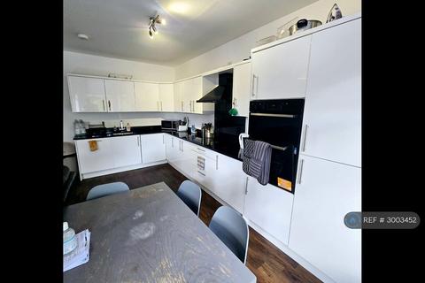1 bedroom in a flat share to rent, Wilmslow Rd, Manchester, M20