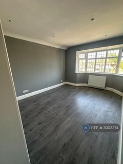 undefined, Warwick Avenue, Edgware, HA8