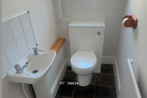 2 bedroom semi-detached house to rent, Waterloo Road, Ipswich, IP1 2NY