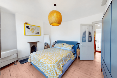 2 bedroom terraced house to rent, Bellevue Place, London, E1