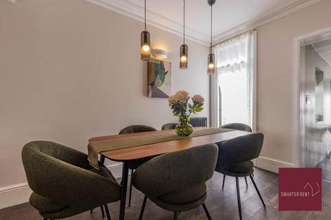 3 bedroom house to rent, Seymour Gardens, Twickenham TW1
