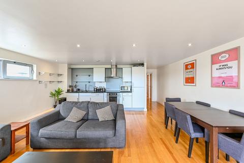 2 bedroom flat to rent, Southgate Road, De Beauvoir Town, London, N1