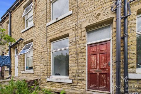 2 bedroom terraced house to rent, Corby Street, Huddersfield HD2