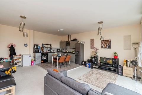 2 bedroom penthouse for sale, Gallery Square, WALSALL