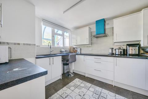 undefined, Worcester Close, Farnborough, Hampshire, GU14