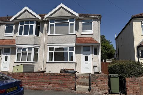 2 bedroom apartment to rent, Reynolds Walk, Bristol BS7