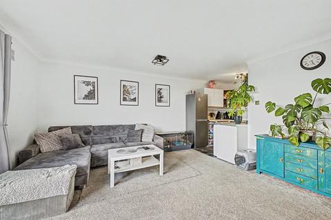 1 bedroom flat for sale, Baronson Gardens, Northampton