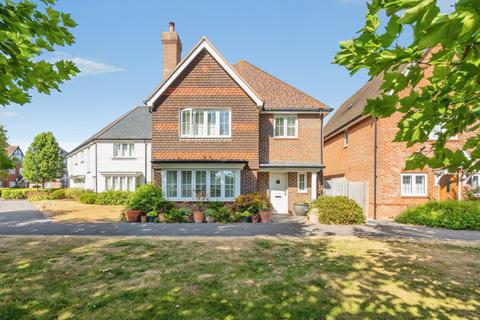 4 bedroom detached house for sale, The Boulevard, Bognor Regis, West Sussex, PO21
