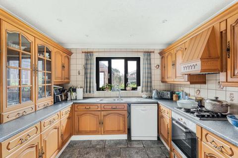 5 bedroom detached house for sale, Larkhill, Wantage, Oxfordshire, OX12 8HA