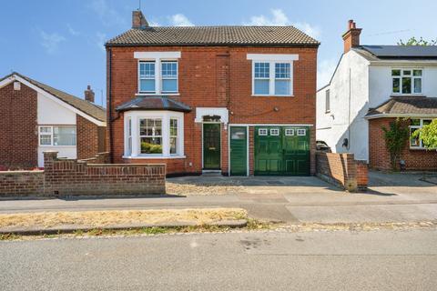 4 bedroom detached house for sale, Brookfield Road, Bedford