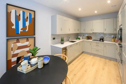 3 bedroom end of terrace house for sale, The Orchards, Leighwood Fields, GU6