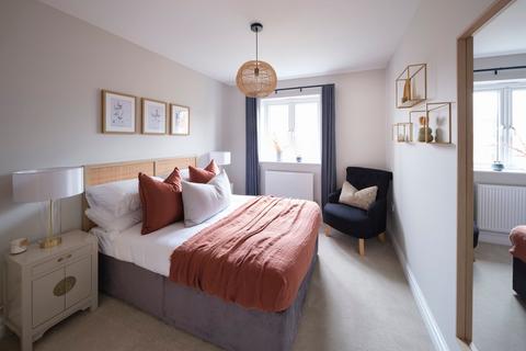 3 bedroom end of terrace house for sale, The Orchards, Leighwood Fields, GU6