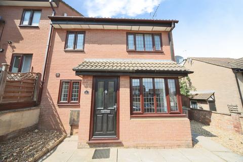 1 bedroom terraced house for sale, Felbrigg Close, Luton