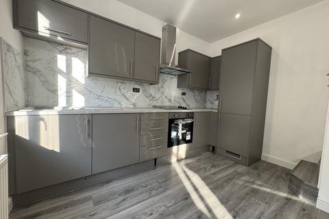 3 bedroom house to rent, Manchester Road, Sheffield, S36