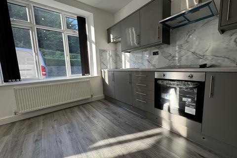 3 bedroom house to rent, Manchester Road, Sheffield, S36