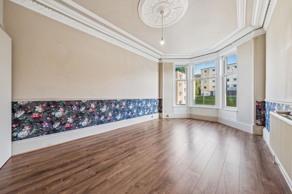 Apartment in Glasgow, Hangingshaw, Mount Florida - View 2