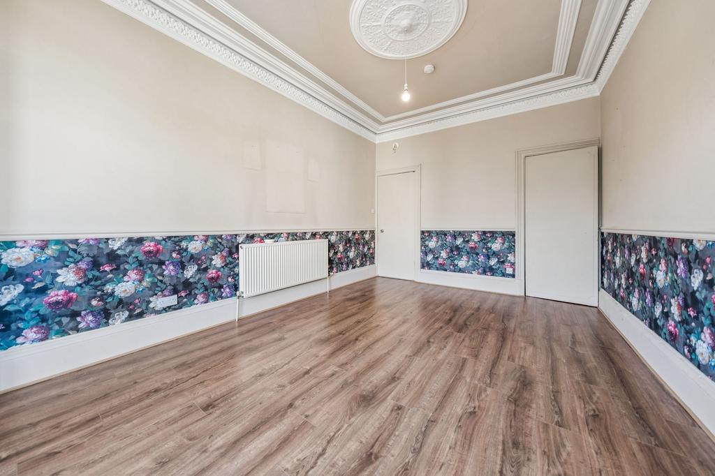 Apartment in Glasgow, Hangingshaw, Mount Florida - View 4