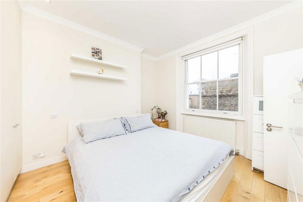 Apartment in London, Lot's Village, Earl's Court - View 3