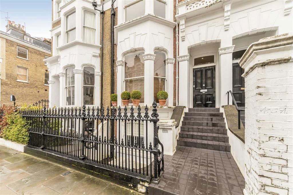 Apartment in London, Lot's Village, Earl's Court - More