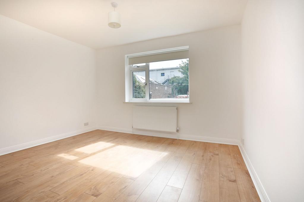 Apartment in Hove - View 4