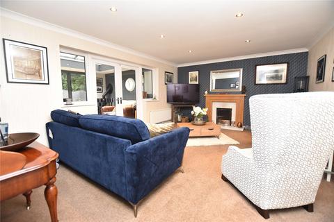 5 bedroom detached house for sale, Templegate Avenue, Leeds, West Yorkshire