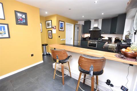 5 bedroom detached house for sale, Templegate Avenue, Leeds, West Yorkshire