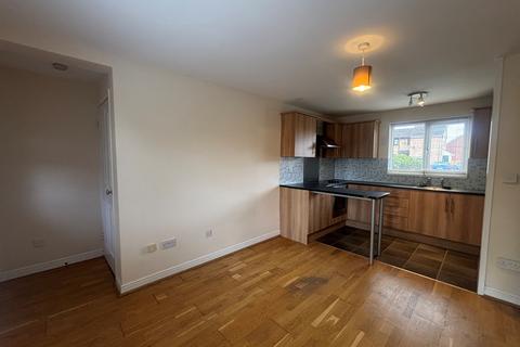 1 bedroom maisonette for sale, Highgrove Close, Calne