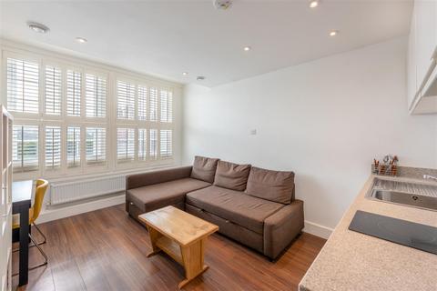 Studio to rent, Long Acre, Bath BA1