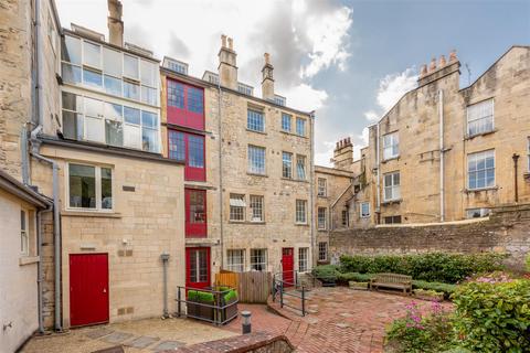 Studio to rent, Long Acre, Bath BA1