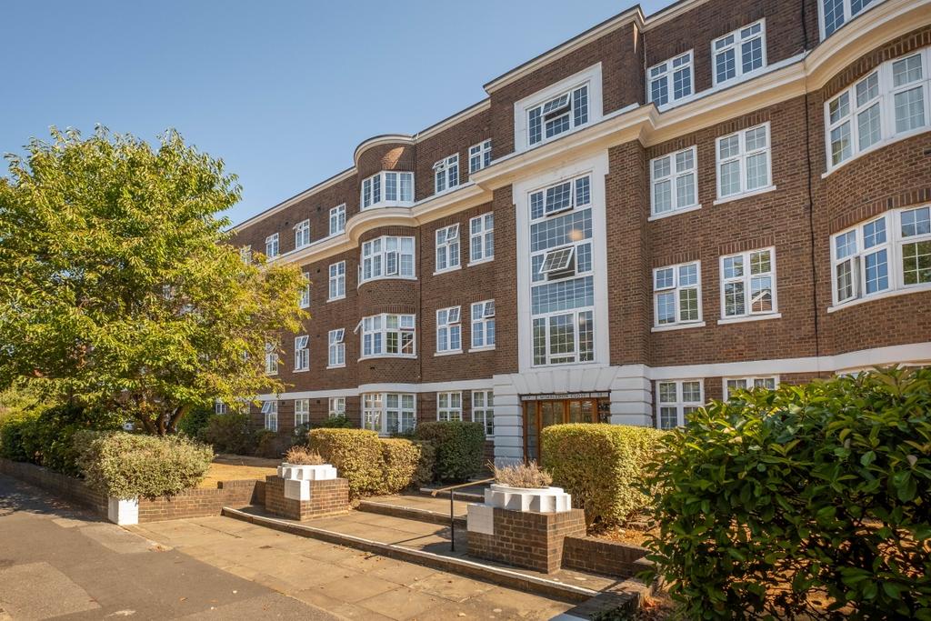 Apartment in London - View 2