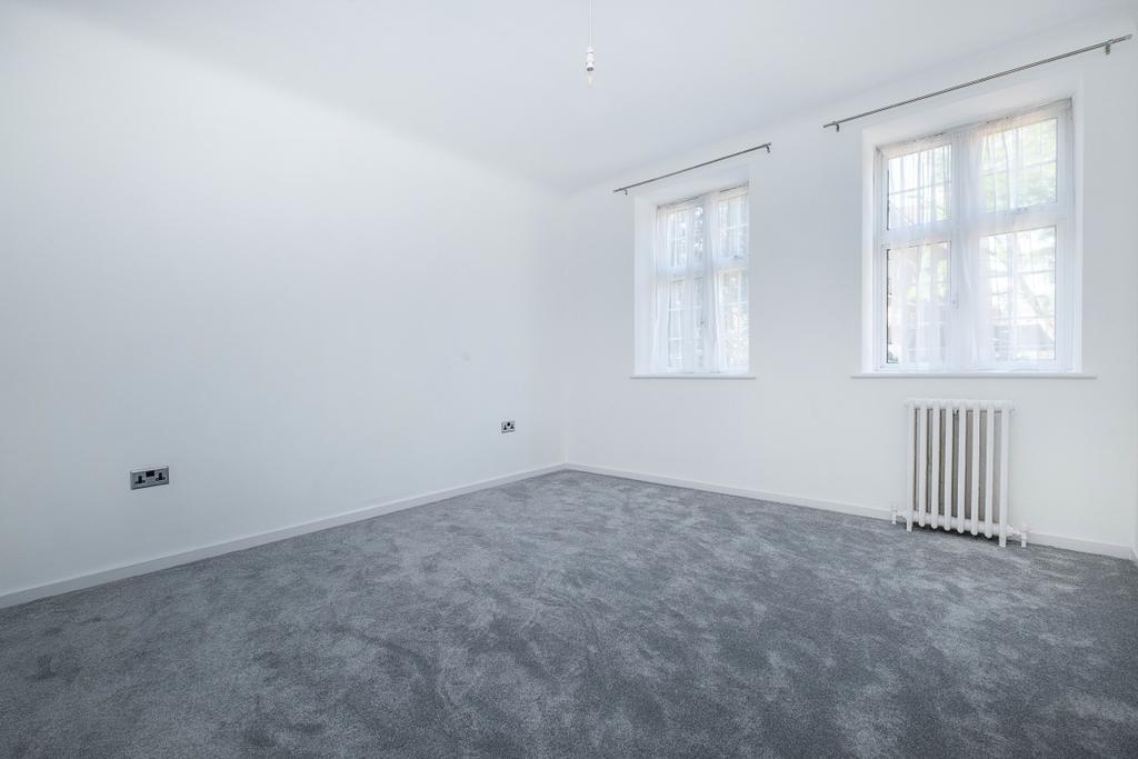 Apartment in London - More