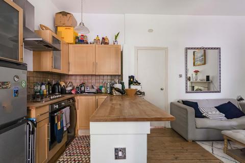 1 bedroom apartment to rent, Pentonville Road, London, N1