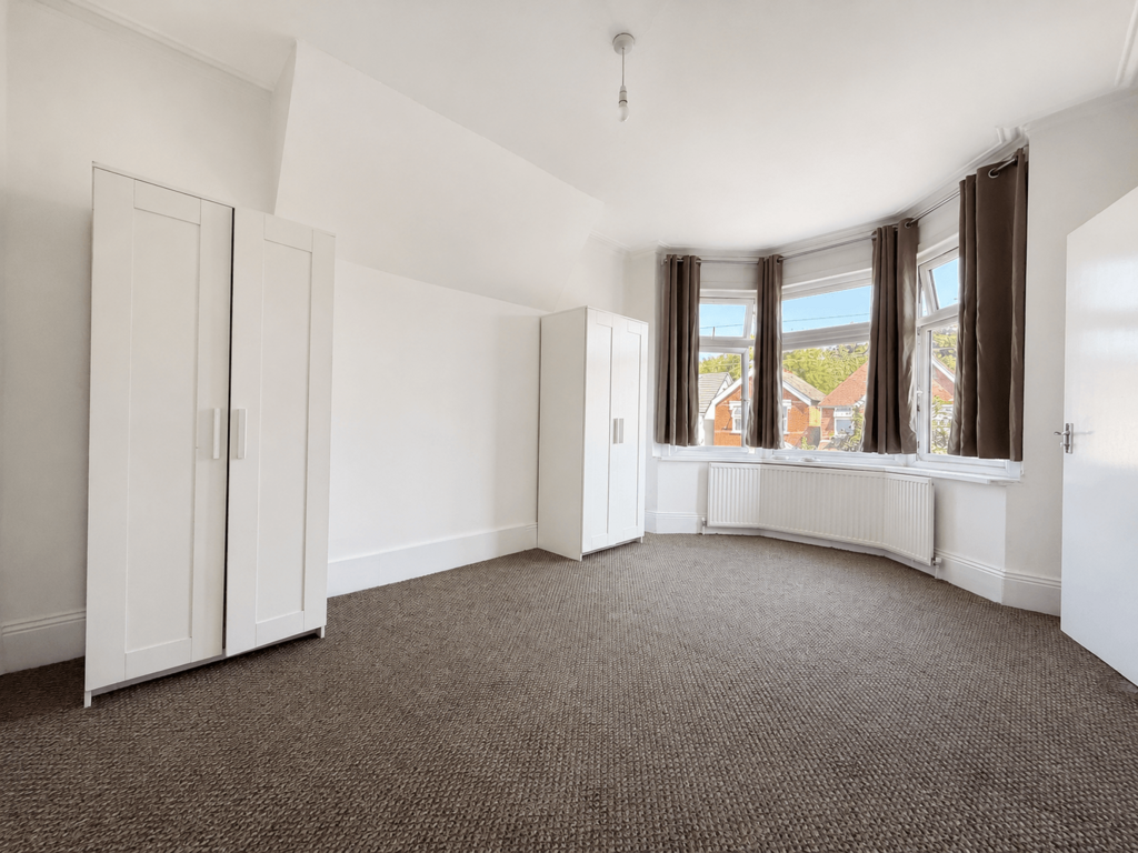 House in Middlesex - View 4